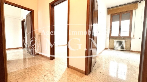 Foto Appartamento a Pontedera Centro di 120 m² con 5 locali in vendita