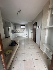 Foto Appartamento a Livorno Pontino - Bastia di 125 m² con 3 locali