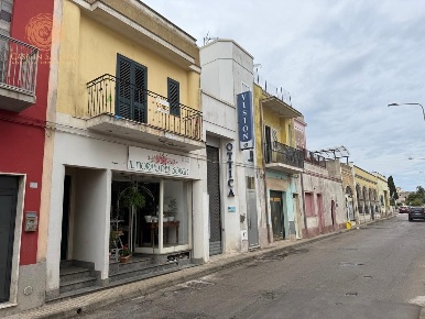 Foto Appartamento a Gagliano del Capo Centro di 83 m² con 5 locali