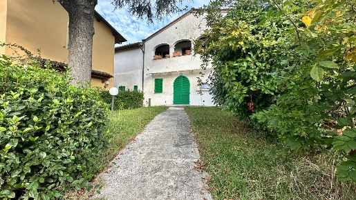 Foto Appartamento a Casciana Terme Lari Centro di 95 m² con 4 locali