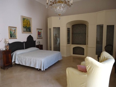 Foto Appartamento in Via Vaccari, Marsala Centro Storico di 120 m²