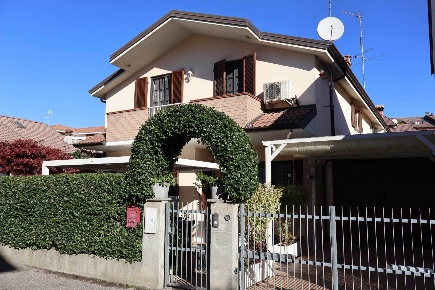 Foto Villa a schiera in Via Curiel, Rottofreno San Nicolò di 120 m²
