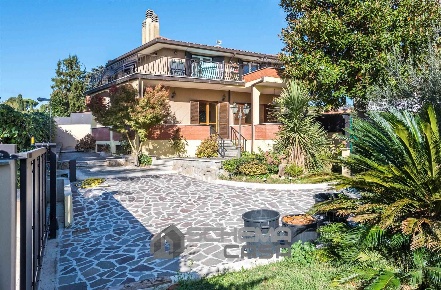 Foto Appartamento in Via Francesco Consoli  2, Roma Centro di 200 m²