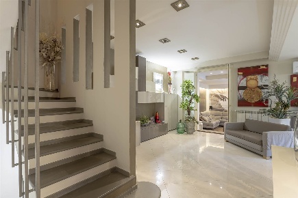 Foto Villa a schiera in via XX settembre, Signa Centro di 169 m² in vendita