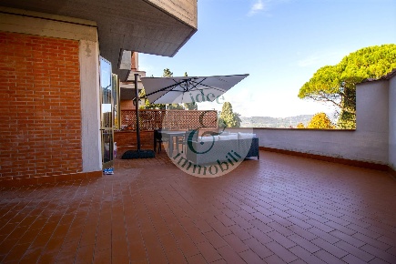 Foto Appartamento a Fiesole Centro di 110 m² con 4 locali in vendita