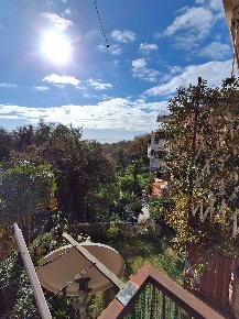 Foto Appartamento in VIALE DEI TIGLI 7, Salerno di 141 m² con 5 locali