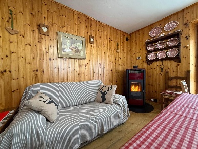 Foto Appartamento in Via Del Crotto  22, Campodolcino Centro di 77 m²