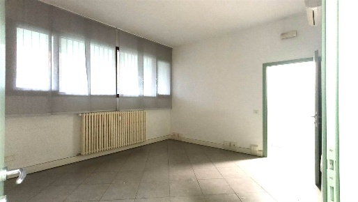 Foto Ufficio a Pistoia Pistoia Ovest di 95 m² con 4 locali in vendita