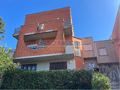 Foto Villa a schiera in Via Colle Canale  23, Montelibretti di 150 m²