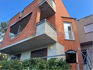 Foto Villa a schiera in Via Colle Canale  23, Montelibretti di 150 m²