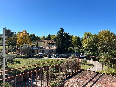 Foto Casa indipendente a Firenze Gavinana di 246 m² con 10 locali