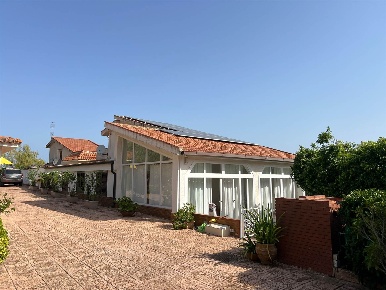 Foto Villa unifamiliare in Contrada Rovetto, Trabia di 220 m² con 6 locali