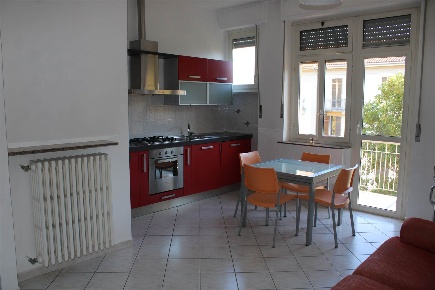 Foto Appartamento in Viale Volta 22, Vercelli Semicentro di 80 m²