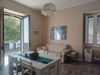 Foto Appartamento in Via Feudo 2, Aci Castello Centro di 60 m² con 2 locali