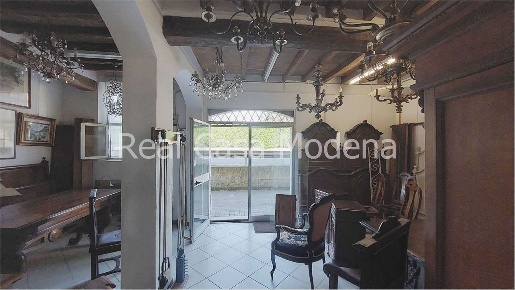 Foto Ufficio in Via Giardini 1011, Modena Villaggio Zeta di 60 m²