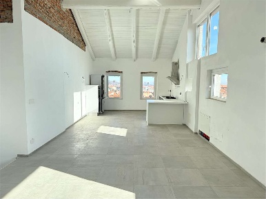 Foto Appartamento in Via Principi d'acaja  7, Pinerolo Centro Storico