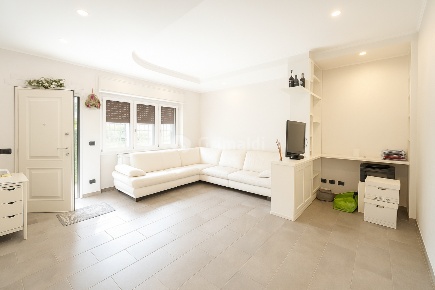 Foto Appartamento in Via Leonida Rech 58, Roma Ponte Mammolo di 132 m²