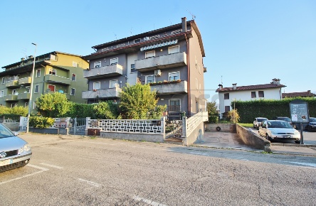 Foto Mansarde in Via Venezia 23, Sarego Monticello Di Fara di 82 m²