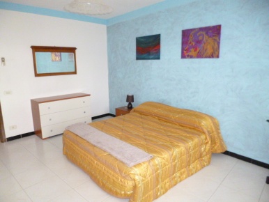 Foto Appartamento a Ragusa di 100 m² con 4 locali in affitto