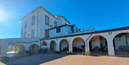 Foto Casale in via colle della fonte  94, Frisa di 460 m² con 18 locali