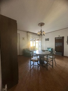 Foto Appartamento a Castorano di 150 m² con 6 locali in vendita
