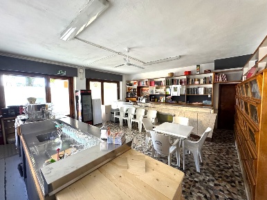 Foto Locale commerciale in Via Montini, Vernio Mercatale San Quirico