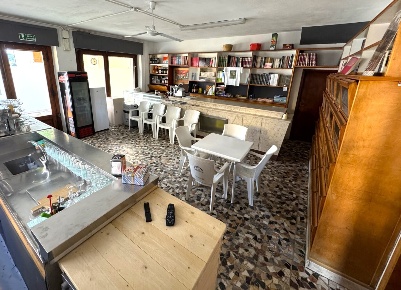 Foto Locale commerciale in Via Montini, Vernio Mercatale San Quirico