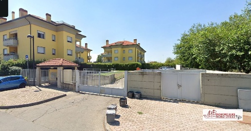 Foto Box in Via Gandhi, Vittuone di 15 m² in affitto