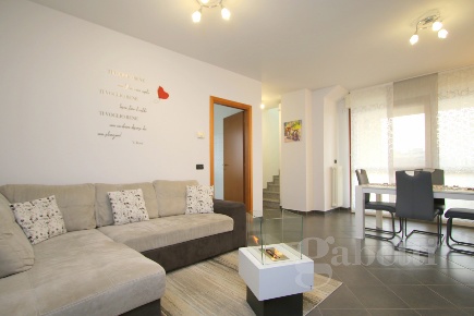 Foto Attico in Via Formia 4, Busto Arsizio Santissimi Apostoli di 175 m²