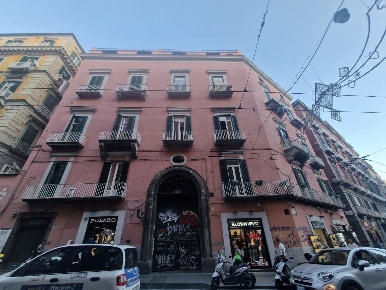 Foto Appartamento in Via Toledo 16, Napoli Centro Storico di 130 m²