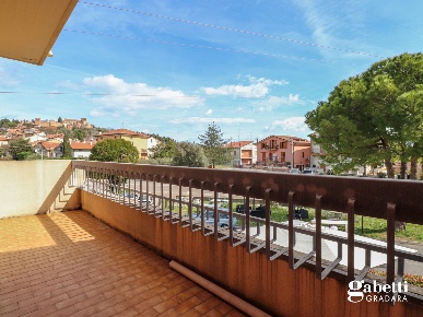 Foto Ufficio in Strada della Romagna 1/1, Gradara Centro di 112 m²