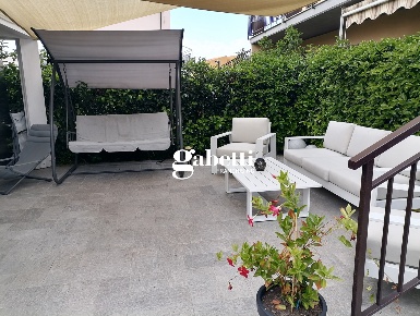 Foto Villa a schiera a Campofelice di Roccella di 60 m² con 3 locali