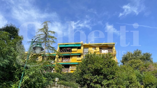 Foto Appartamento in DELLA COLLETTA, Arenzano Pineta di 94 m² con 3 locali