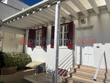 Foto Appartamento in Via Dei Nostri emigranti 4, Valenzano di 100 m²