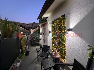 Foto Appartamento in Puliciano, Arezzo Puliciano di 103 m² con 4 locali