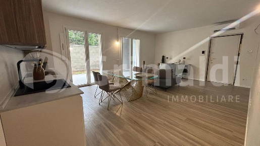 Foto Appartamento in Via Novara 0, Abbiategrasso di 117 m² con 3 locali