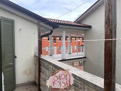 Foto Appartamento a Massa Lombarda di 103 m² con 4 locali in vendita