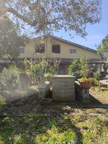 Foto Villa unifamiliare a Bracciano Quarto Del Lago di 592 m² in vendita