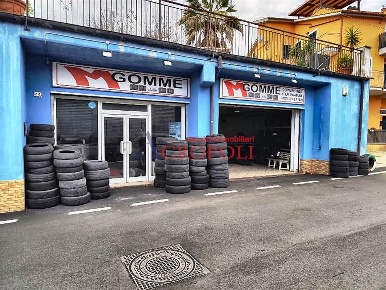 Foto Laboratorio a Anguillara Sabazia Centro di 140 m² con 1 locali