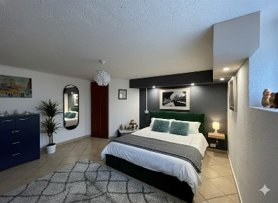 Foto Villa unifamiliare a Lonate Pozzolo di 300 m² con 5 locali in vendita