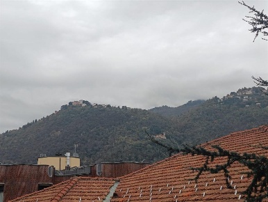 Foto Appartamento a Como Borghi di 145 m² con 4 locali in vendita