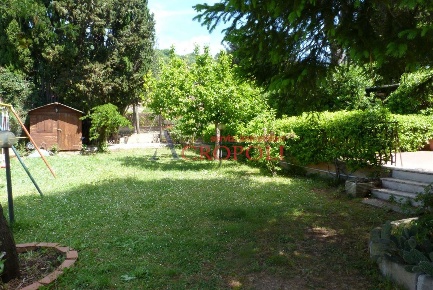Foto Appartamento a Trevignano Romano Centro di 75 m² con 3 locali