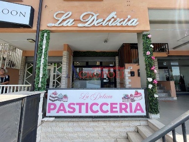 Foto Negozio a Anguillara Sabazia Centro di 60 m² con 2 locali in vendita