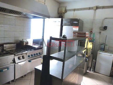 Foto Ristorante a Anguillara Sabazia Centro di 200 m² in vendita