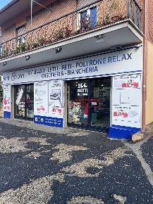 Foto Negozio a Anguillara Sabazia Centro di 110 m² con 1 locali in vendita