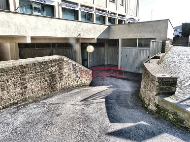 Foto Box in via Arturo Toscanini, Anguillara Sabazia Centro di 60 m²