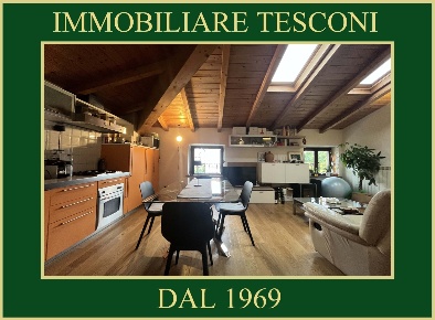 Foto Appartamento in via carducci 283, Pietrasanta di 79 m² con 5 locali