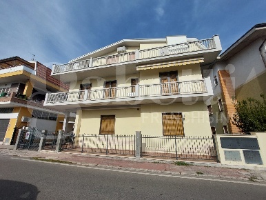 Foto Appartamento in Via Garibaldi 127, Alba Adriatica Centro di 60 m²