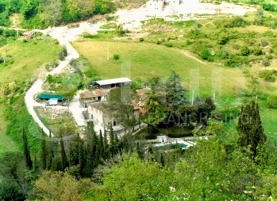 Foto Appartamento a San Godenzo di 1000 m² con 10 locali in vendita