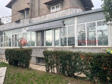 Foto Casa indipendente in Via Cerro Antico 4, Cassino Centro di 439 m²